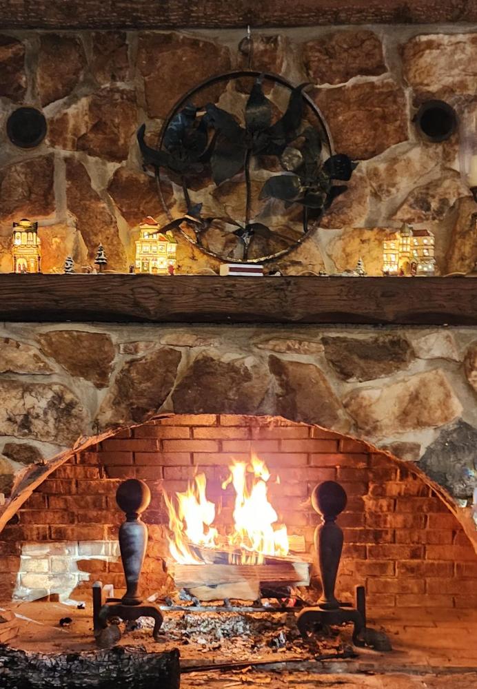 Lily Creek Lodge
